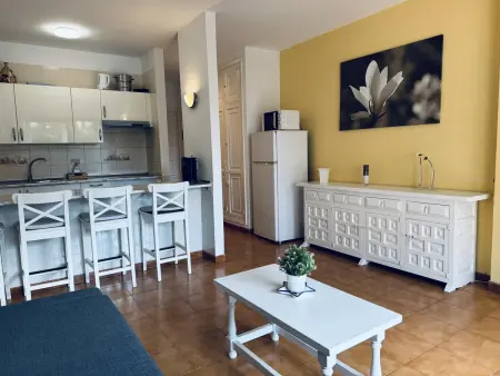 Appartement lumineux San Eugenio Bajo avec piscine : photo 6