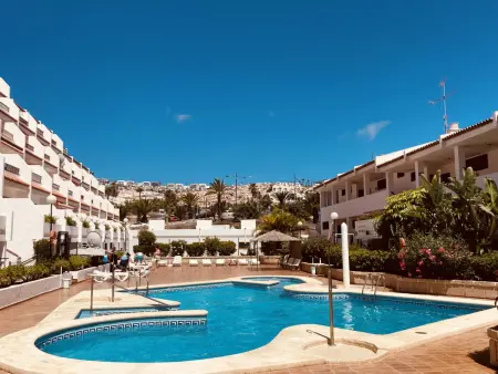 Appartement lumineux San Eugenio Bajo avec piscine : photo 22