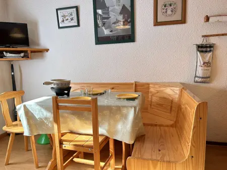 Studio 4 couchages Risoul 1850, accès direct pistes : photo 19