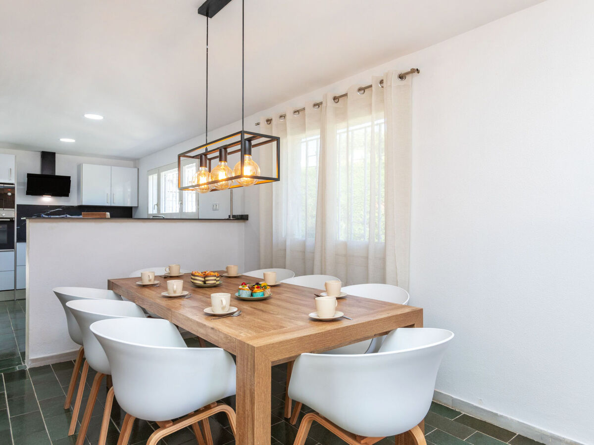 Villa Vilafortuny, 10 pers., 25 m de la plage - Photo 8