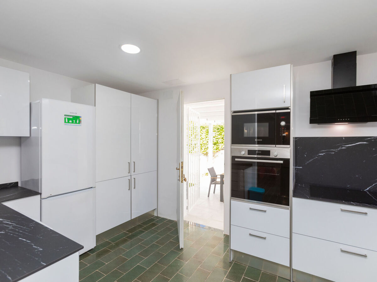 Villa Vilafortuny, 10 pers., 25 m de la plage - Photo 10