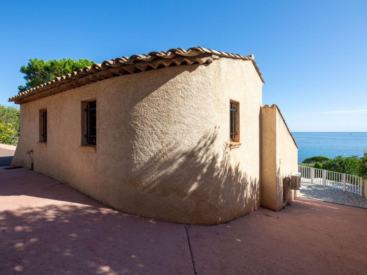 Villa La Baïassière - 4 chambres, piscine et vue mer - Photo 24