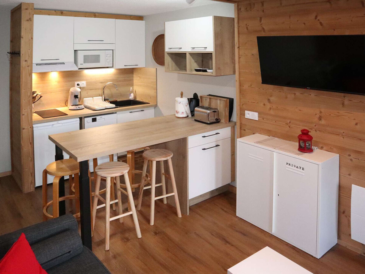 Studio entièrement refait, 150m des pistes aux Orres - Photo 4