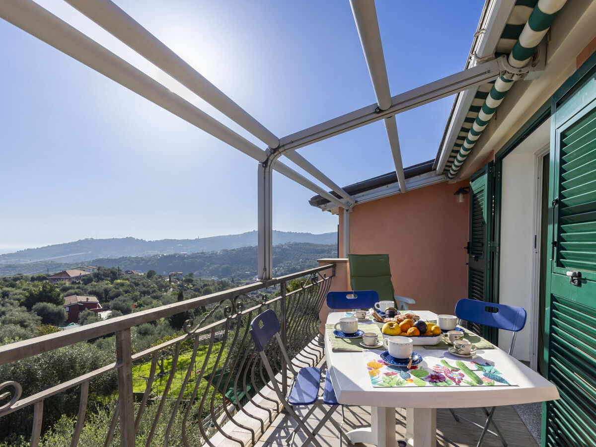Graziella – Appartement vue mer à Imperia - Photo 1