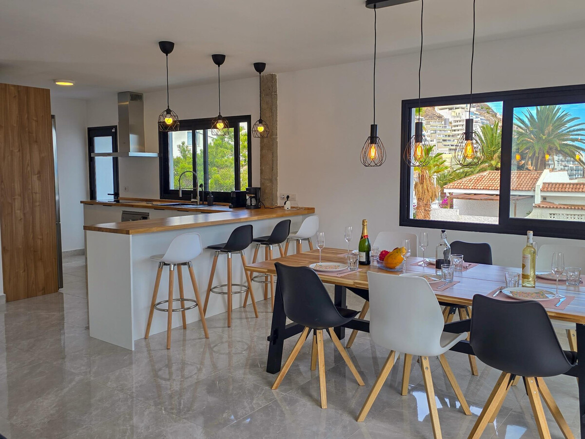 Villa 4 chambres, piscine chauffée et garage à Radazul - Photo 13