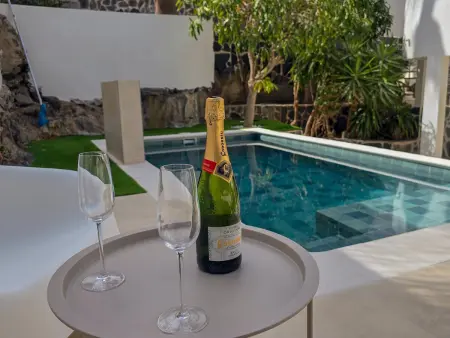 Location villa à Radazul, Superbe Villa avec Piscine Privée et Garage à Tabaiba