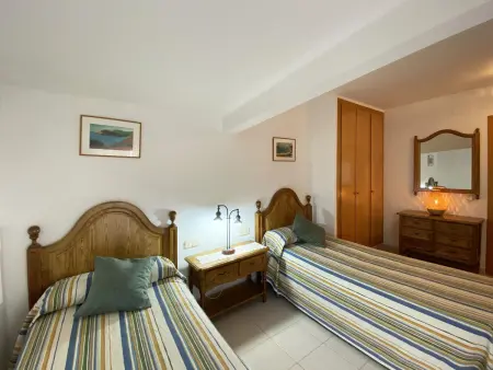 Appartement 3 chambres à 400m de la plage Sa Riera : photo 15