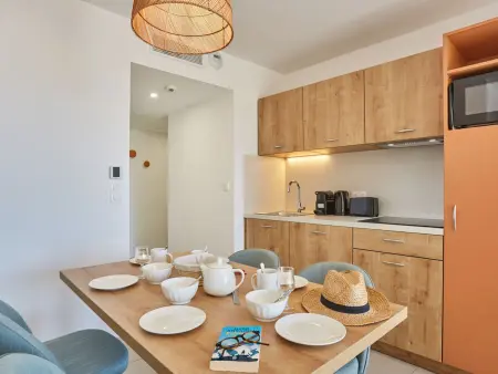 Résidence Odalys Collection Riviera, Location Appartement 6 personnes à Hyères - Photo 12