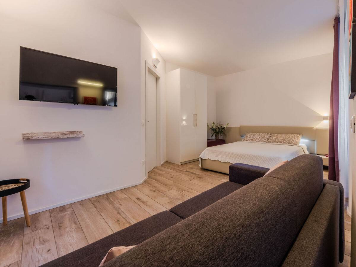 Peak Nest à Arco : studio rénové 48 m² avec terrasse - Photo 2
