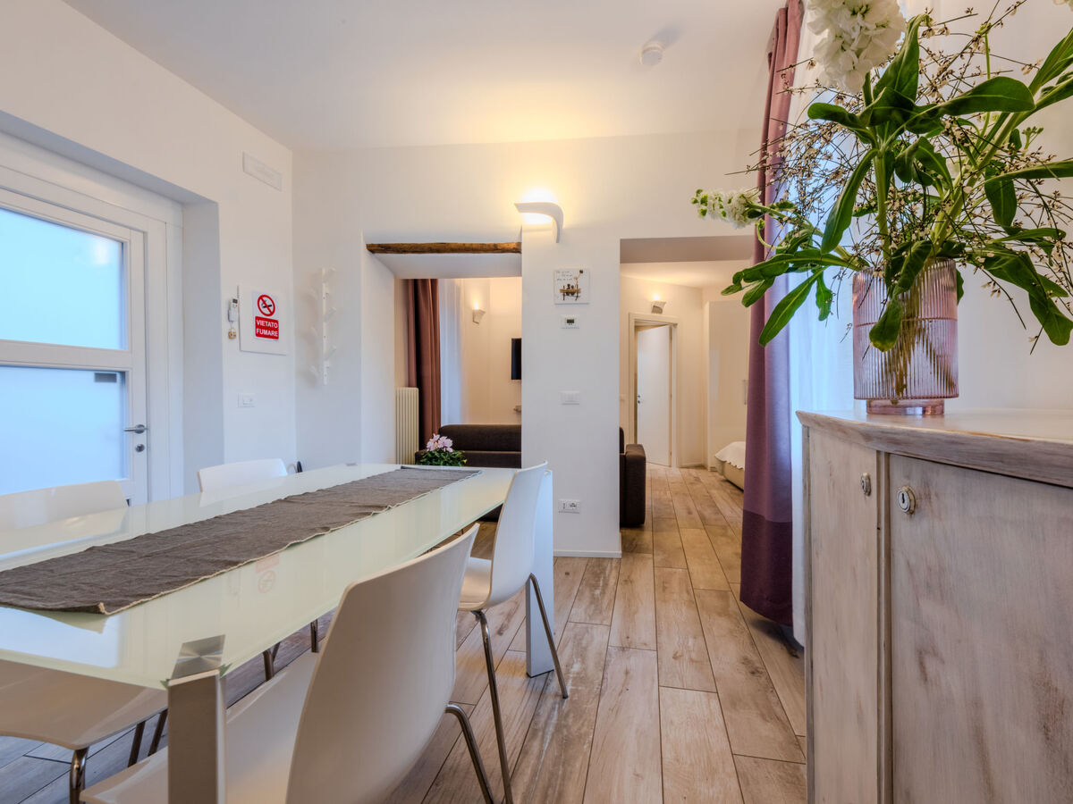 Peak Nest à Arco : studio rénové 48 m² avec terrasse - Photo 6