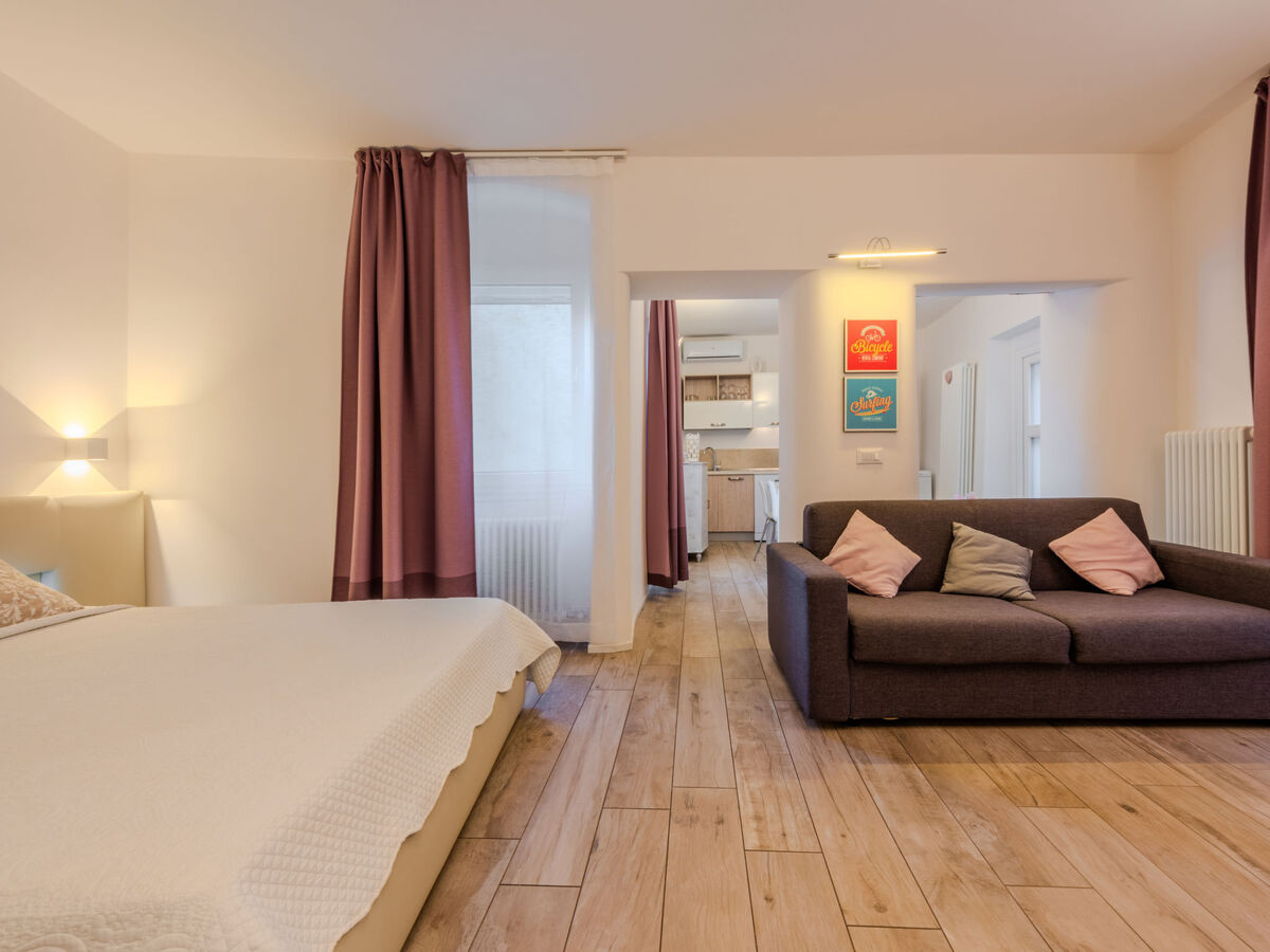 Peak Nest à Arco : studio rénové 48 m² avec terrasse - Photo 9