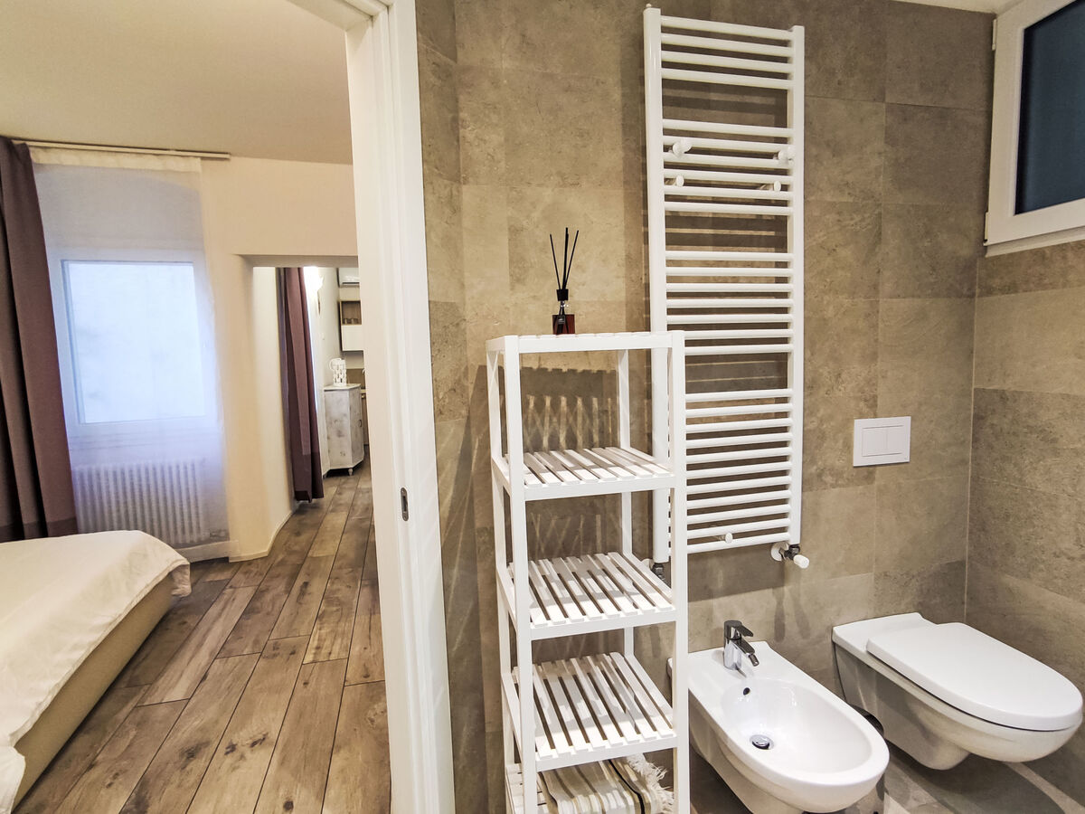 Peak Nest à Arco : studio rénové 48 m² avec terrasse - Photo 15