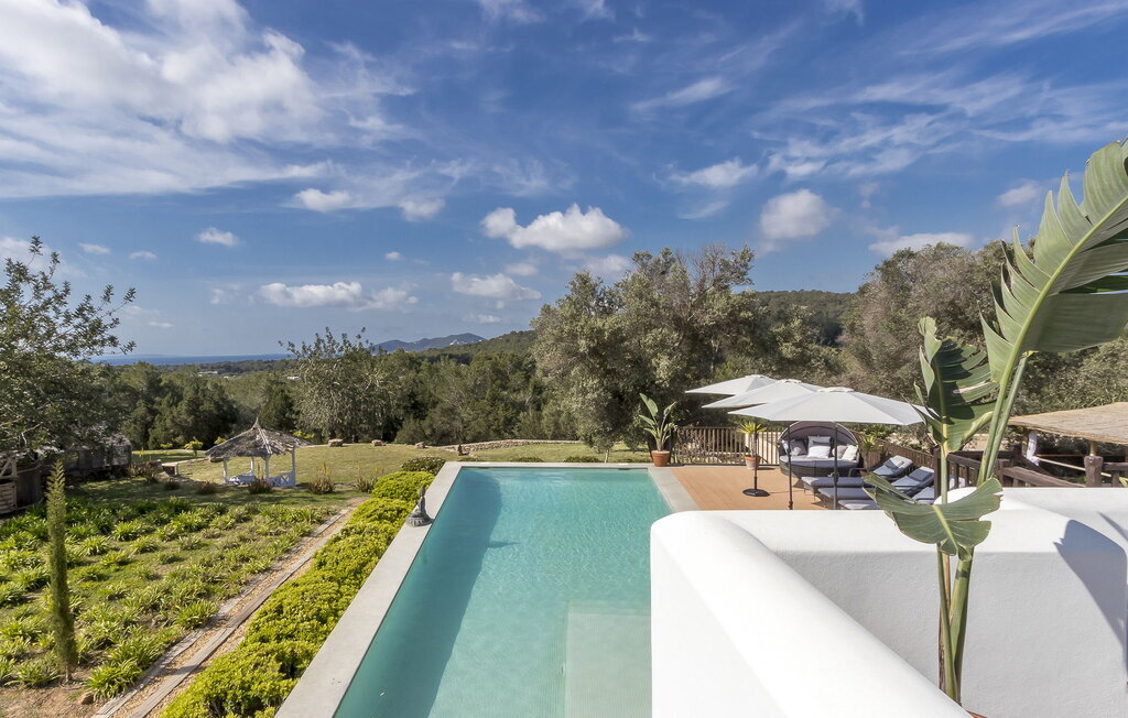 Villa Finca Cielo : ferme ibicenca 9 chambres, piscine 4,5×11m - Photo 2