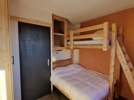 Appartement 4 pers. au cœur de Saint-Michel-de-Chaillol, balcon plein Sud : photo 11