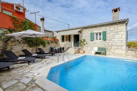 Location villa à Tinjan, Villa majestueuse avec piscine privée