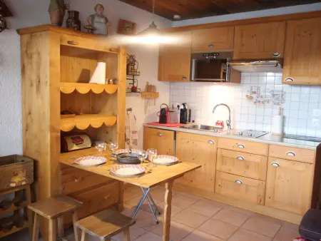 Studio cabine Chamrousse, 50m pistes, 4 personnes : photo 2