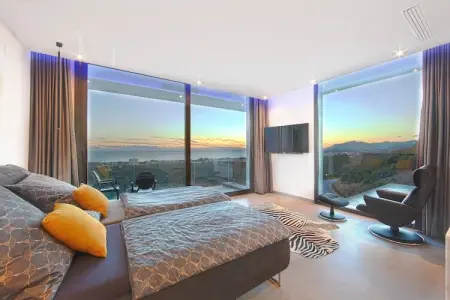 Villa Tomillo Marbella : 450 m² piscine chauffée : photo 8