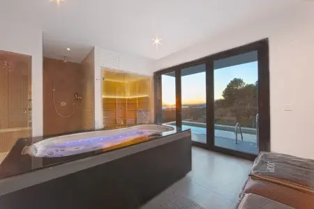 Villa Tomillo Marbella : 450 m² piscine chauffée : photo 43