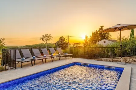 Location villa à Mugeba, Bel appartement avec vue