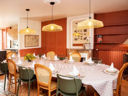 Location gite à Déols, Charmante maison berrichonne avec terrasse et WIFI proche Châteauroux