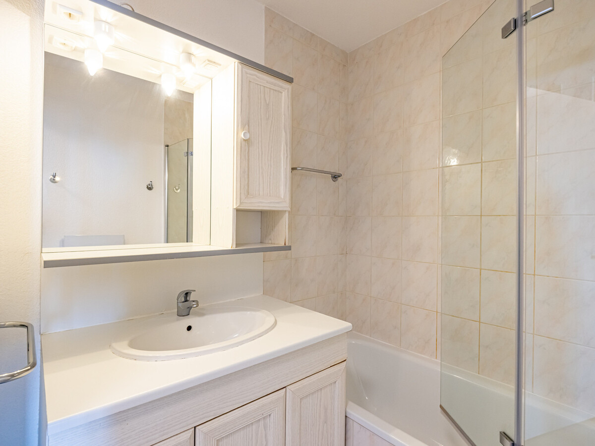 Appartement 6 pers, balcon sud, 50 m des pistes - Photo 11