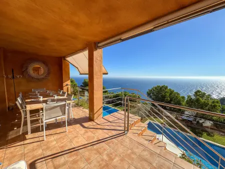 Location maison à Begur, Alquiler casa adosada con piscina en Begur, Sa Tuna