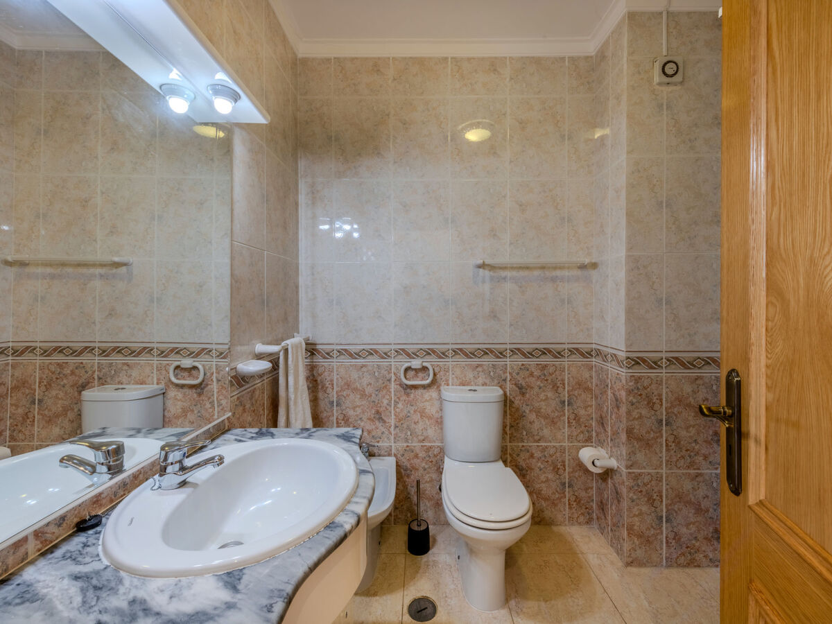 Sunny Escape - Apt 90 m² près de la plage, piscine - Photo 18