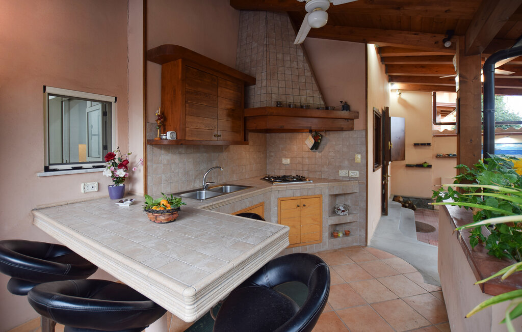 Maison 3 chambres à Pizzo avec terrasse et cuisine extérieure - Photo 2