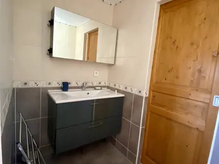 T3 rénové 2024 à Cambo-les-Bains, 4 pers, parking : photo 21