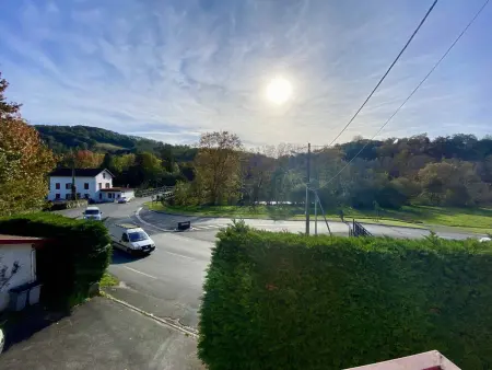 T3 rénové 2024 à Cambo-les-Bains, 4 pers, parking : photo 27
