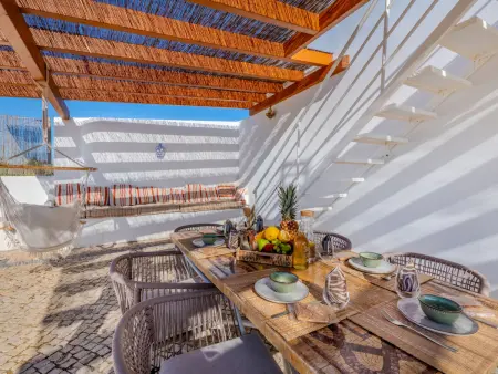 Dos Pombinhos – Maison rénovée avec piscine à Porches : photo 21