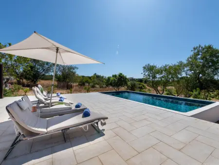 Dos Pombinhos – Maison rénovée avec piscine à Porches : photo 29