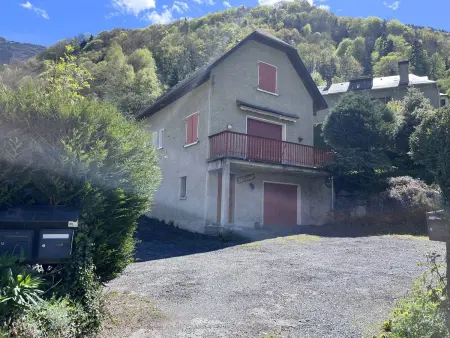 Location maison à Cauterets, Maison spacieuse à Cauterets : 4 chambres, garage, sans animaux