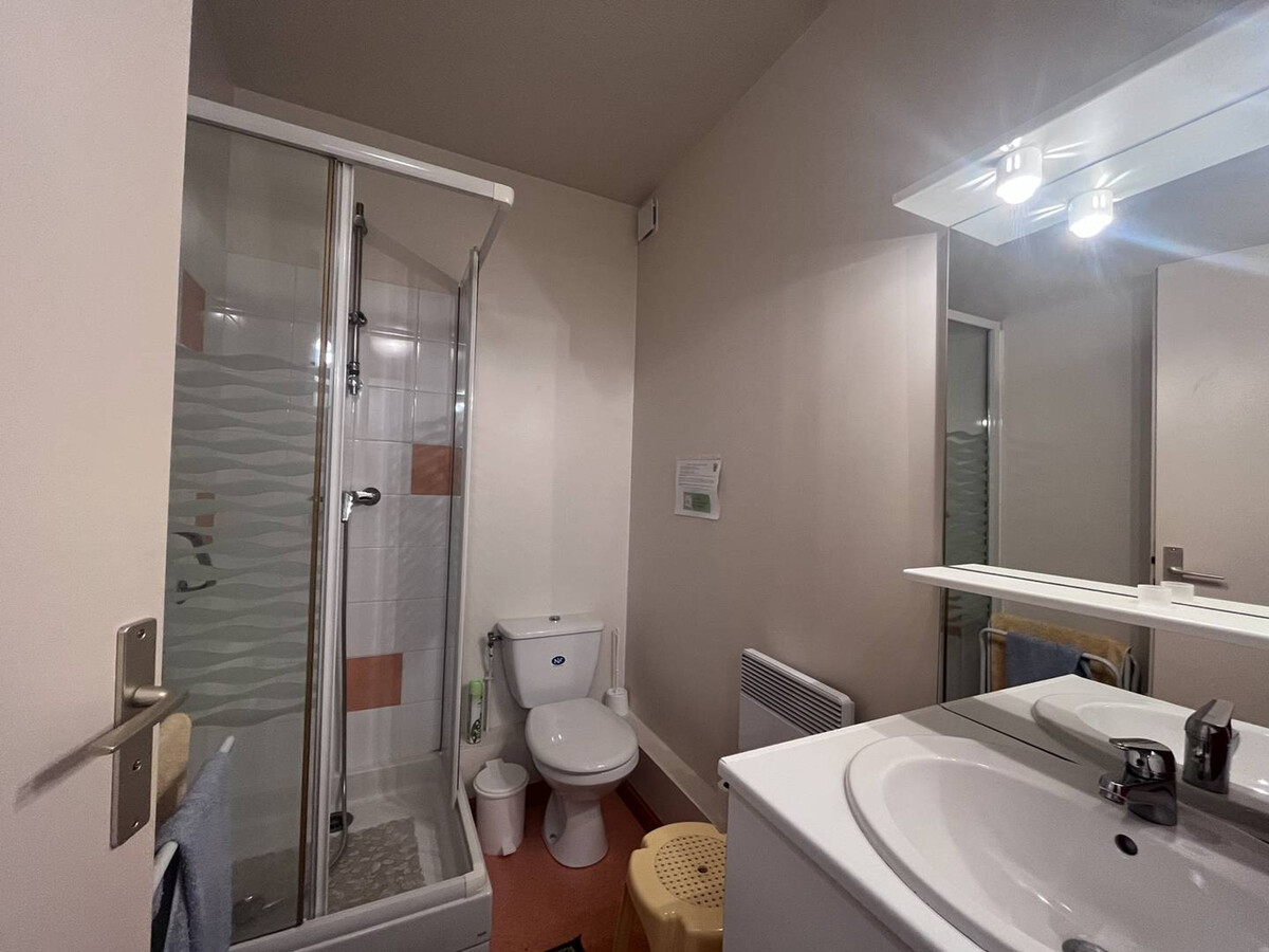 Appartement duplex 53m² à Cauterets, parking privé - Photo 5