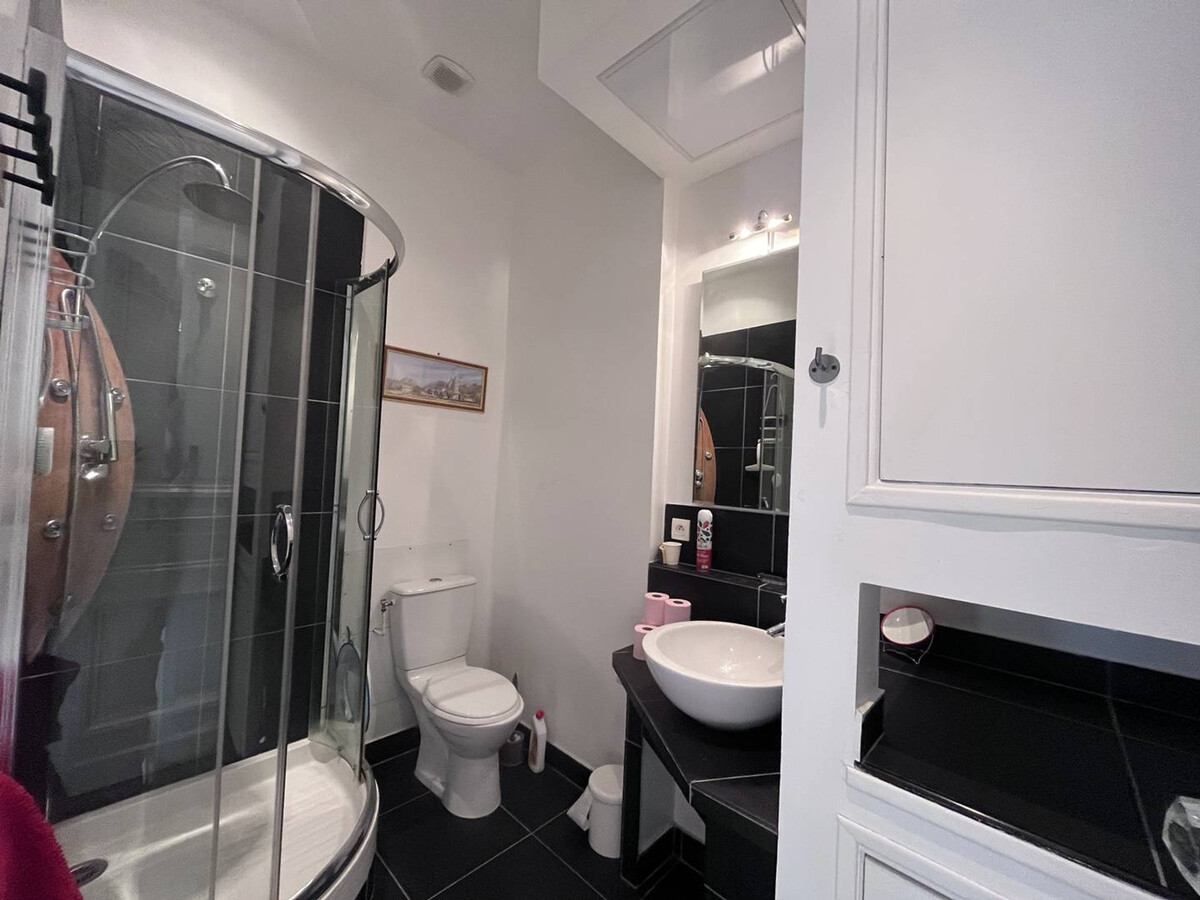 Appartement 8 pers, centre-ville Cauterets, balcon - Photo 11
