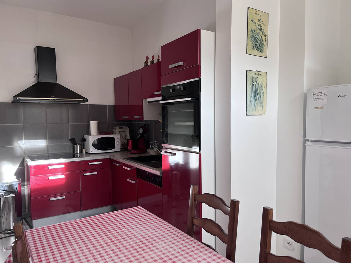 Appartement 8 pers, centre-ville Cauterets, balcon - Photo 13