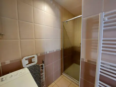 Studio 4 personnes à Cauterets, balcons et casier ski : photo 7