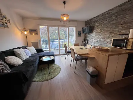 Location appartement à Cauterets, Appartement avec terrasse et parking, 2 chambres, au cœur des montagnes