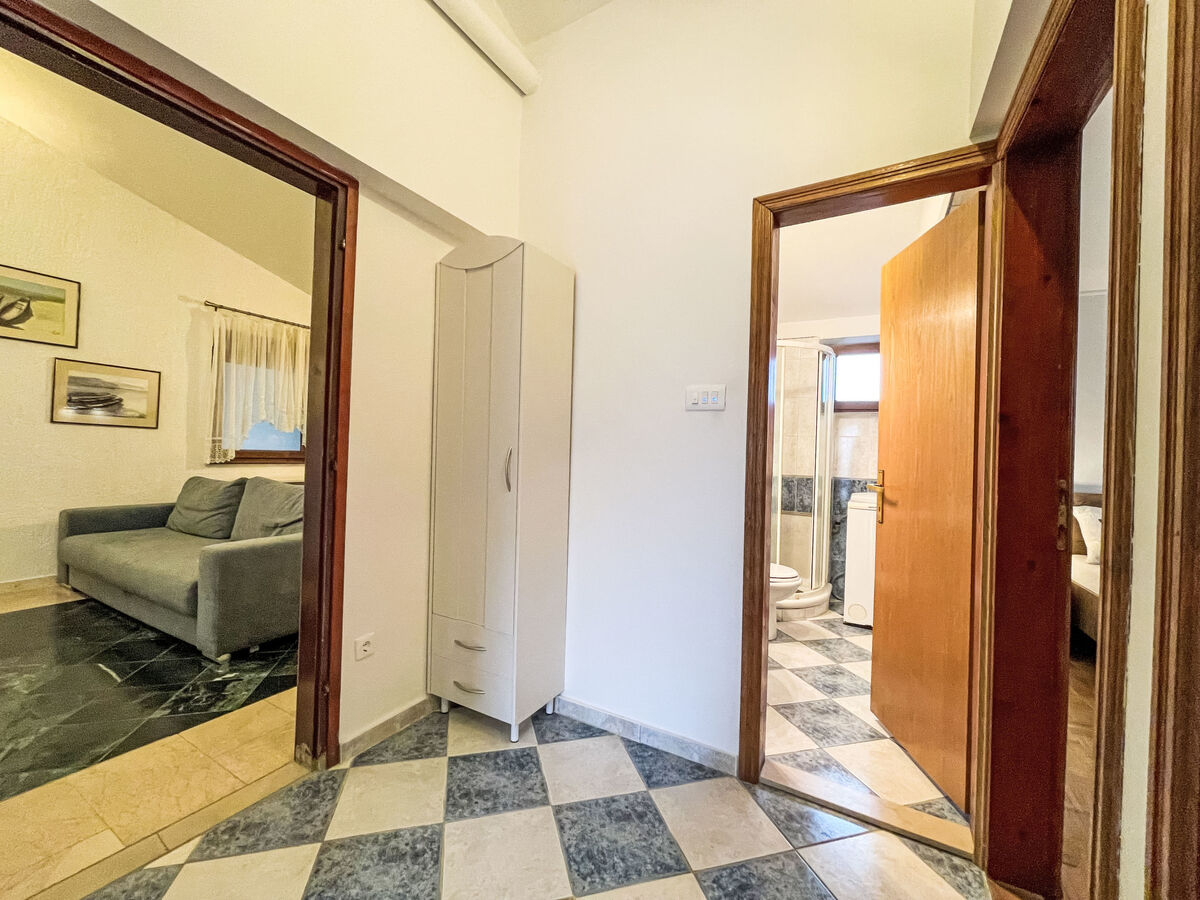 Maison Nada à 700 m de la plage de Ražanac - Photo 8
