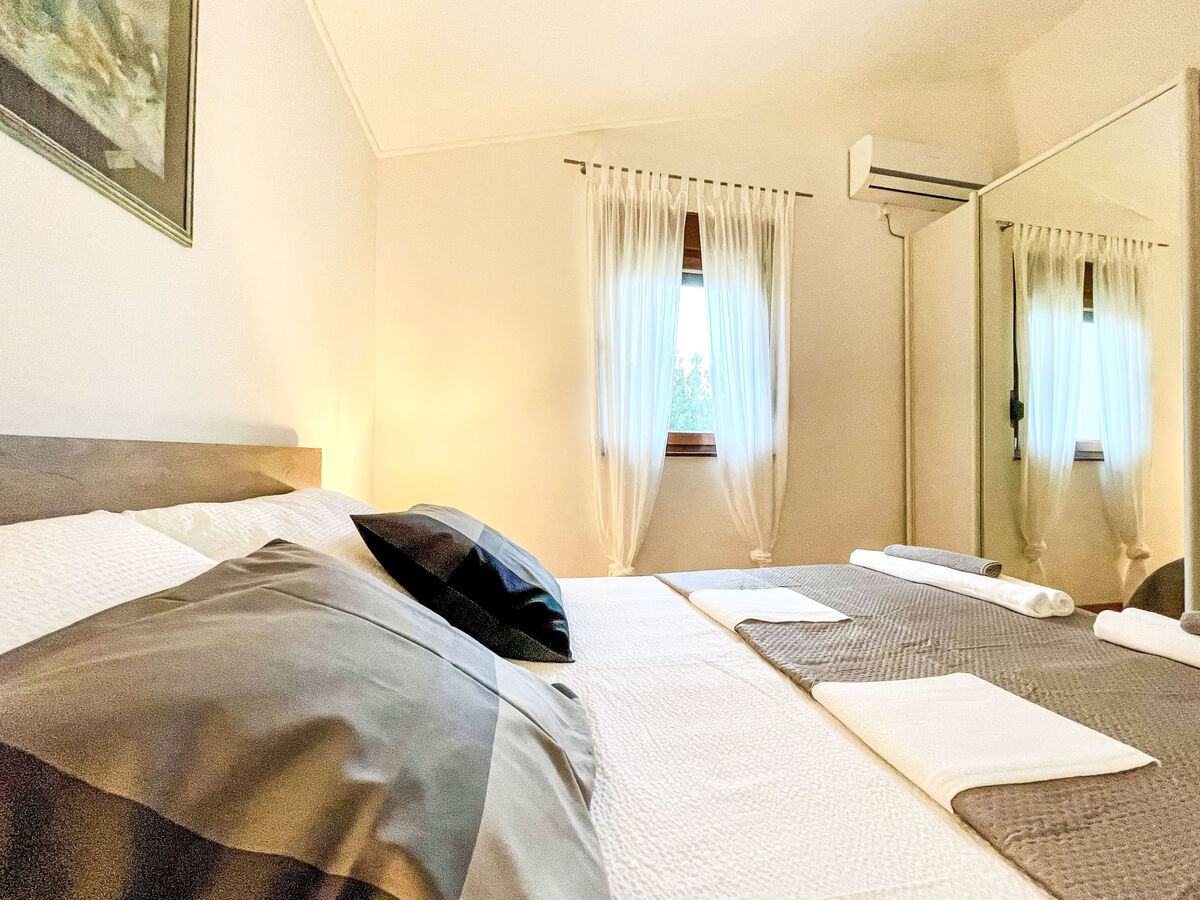 Maison Nada à 700 m de la plage de Ražanac - Photo 15