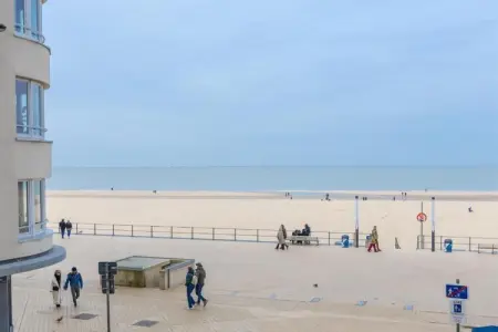 Studio Majestic face à la mer, 8e étage à Oostende : photo 23