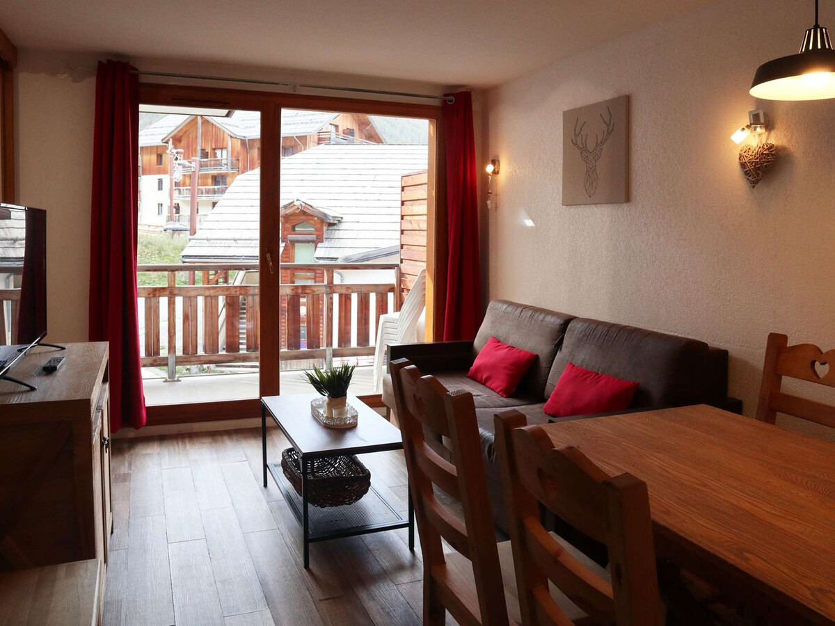 Appartement skis aux pieds aux Orres, piscine intérieure - Photo 1