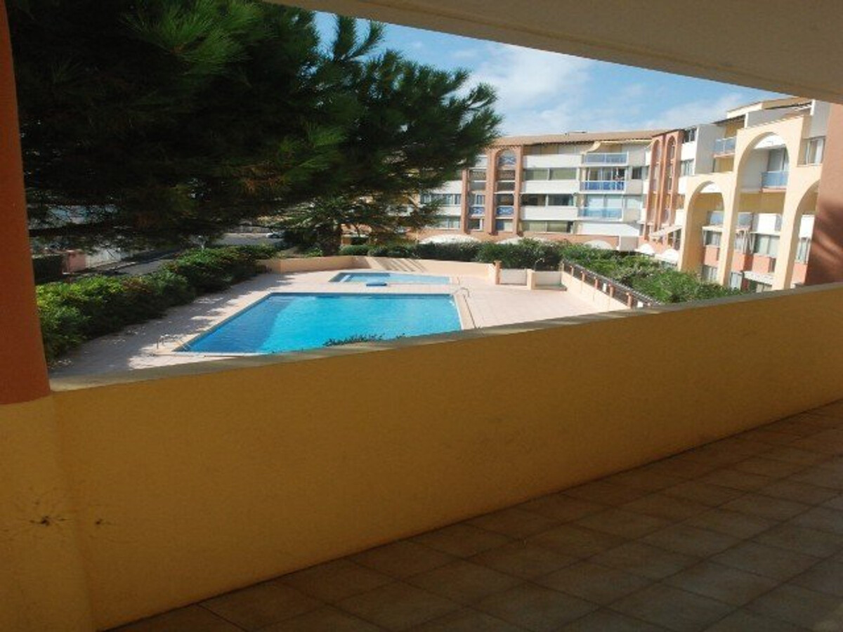 T3 rénové avec terrasse 25m² à 100m de la plage - Photo 27