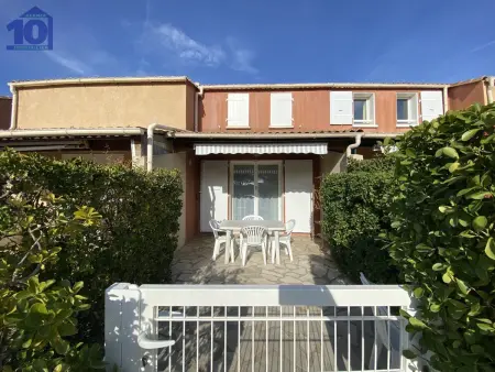 Location maison à Vendres, Pavillon avec piscine, à 350m de la plage, 6 pers, parking privé