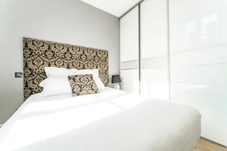 Location appartement à Bordeaux, Charmant Apt dans le historique de Saint-Michel