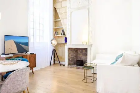 Location appartement à Bordeaux, Appartement pour 4 personnes dans une rue calme