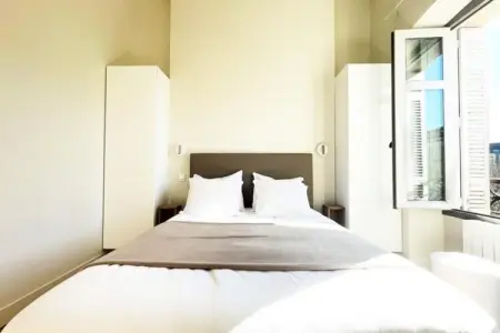 Location appartement à Bordeaux, Magnifique T3 Aux Quinconces Pour 4