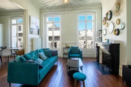 Location appartement à Bordeaux, Appartement Haut Standing Centre Historique