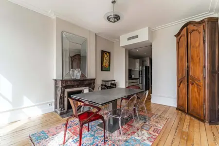 Location appartement à Bordeaux, Appt de Qualité avec Vue Place Bourse