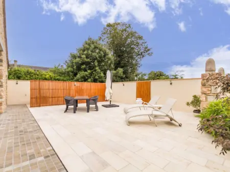 Gîte 6 pers. Grosville : piscine intérieure en chapelle : photo 3